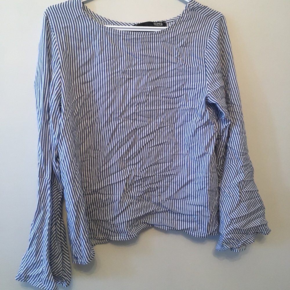 Flared sleeve blouse